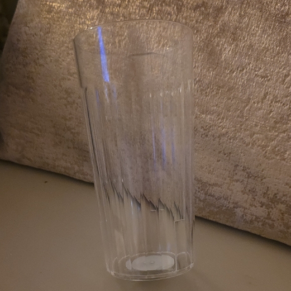 Other - 6 - 30 OZ Plastic Tumblers NWT